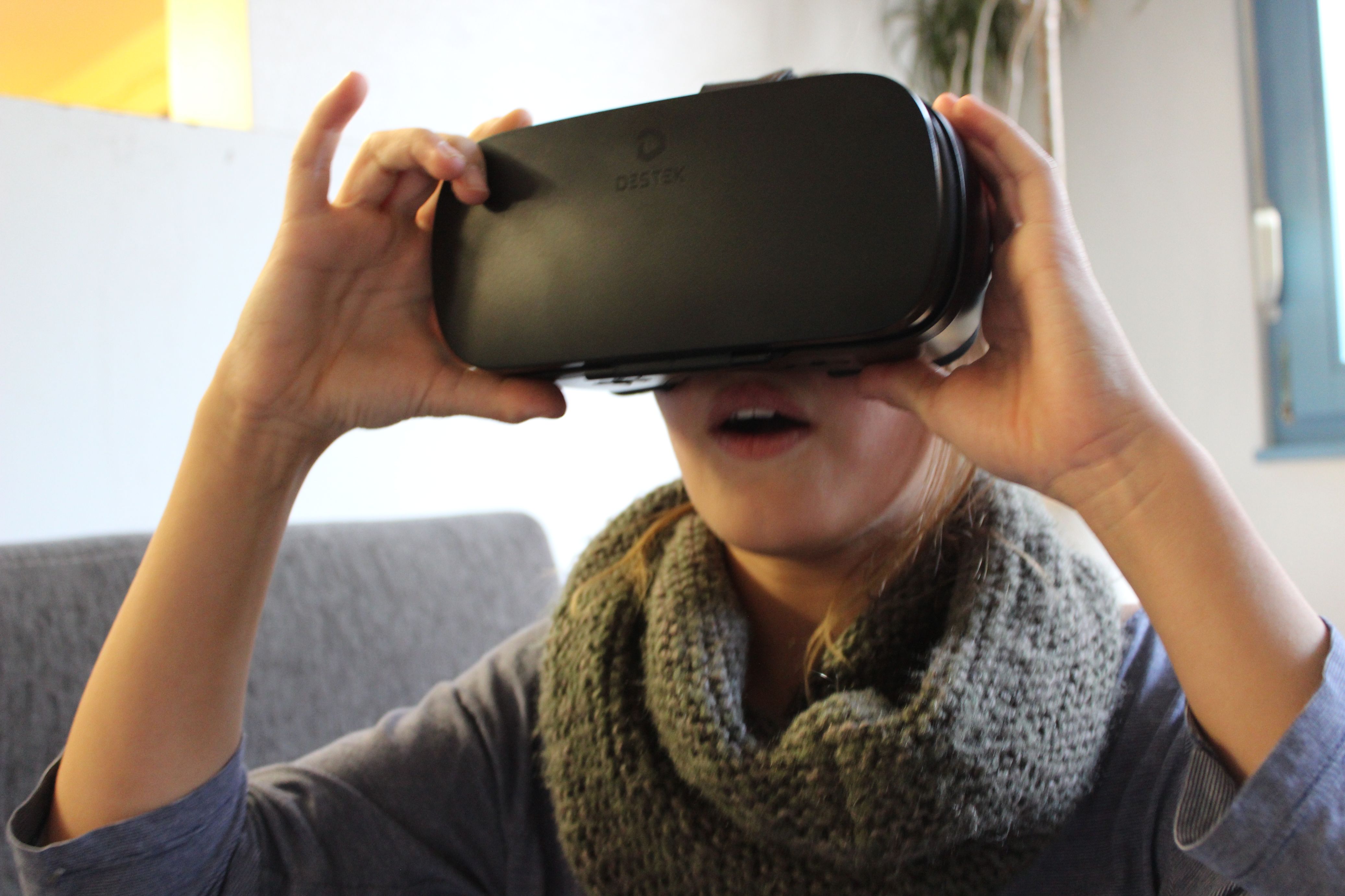 Kind mit 3D-Brille
